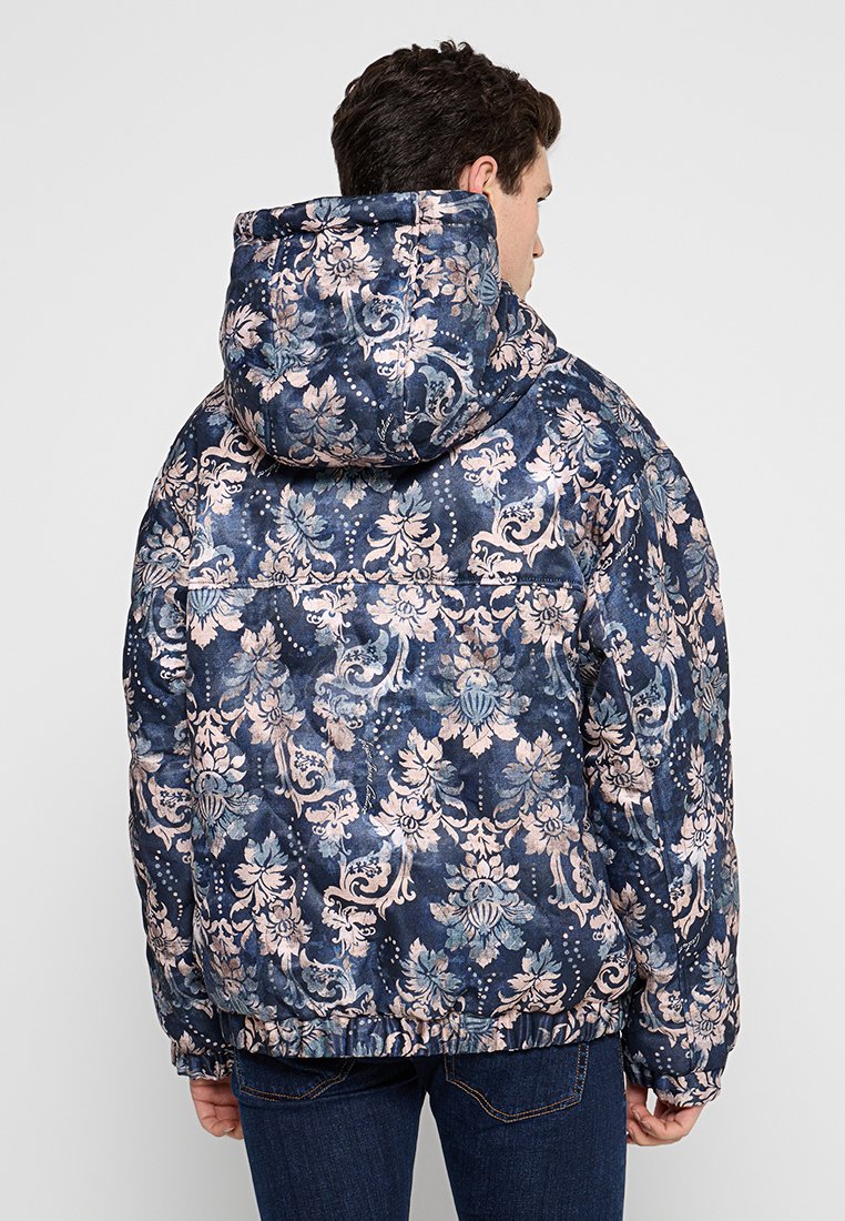 Versace Jeans Couture