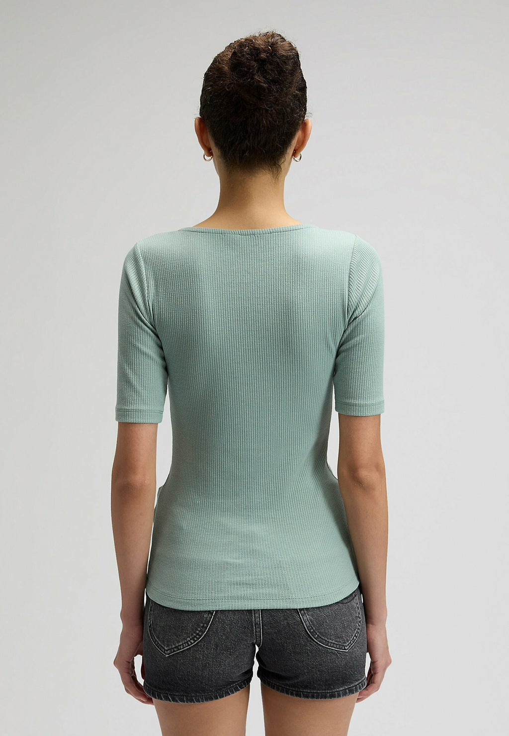 Lee SS SQUARED NECK