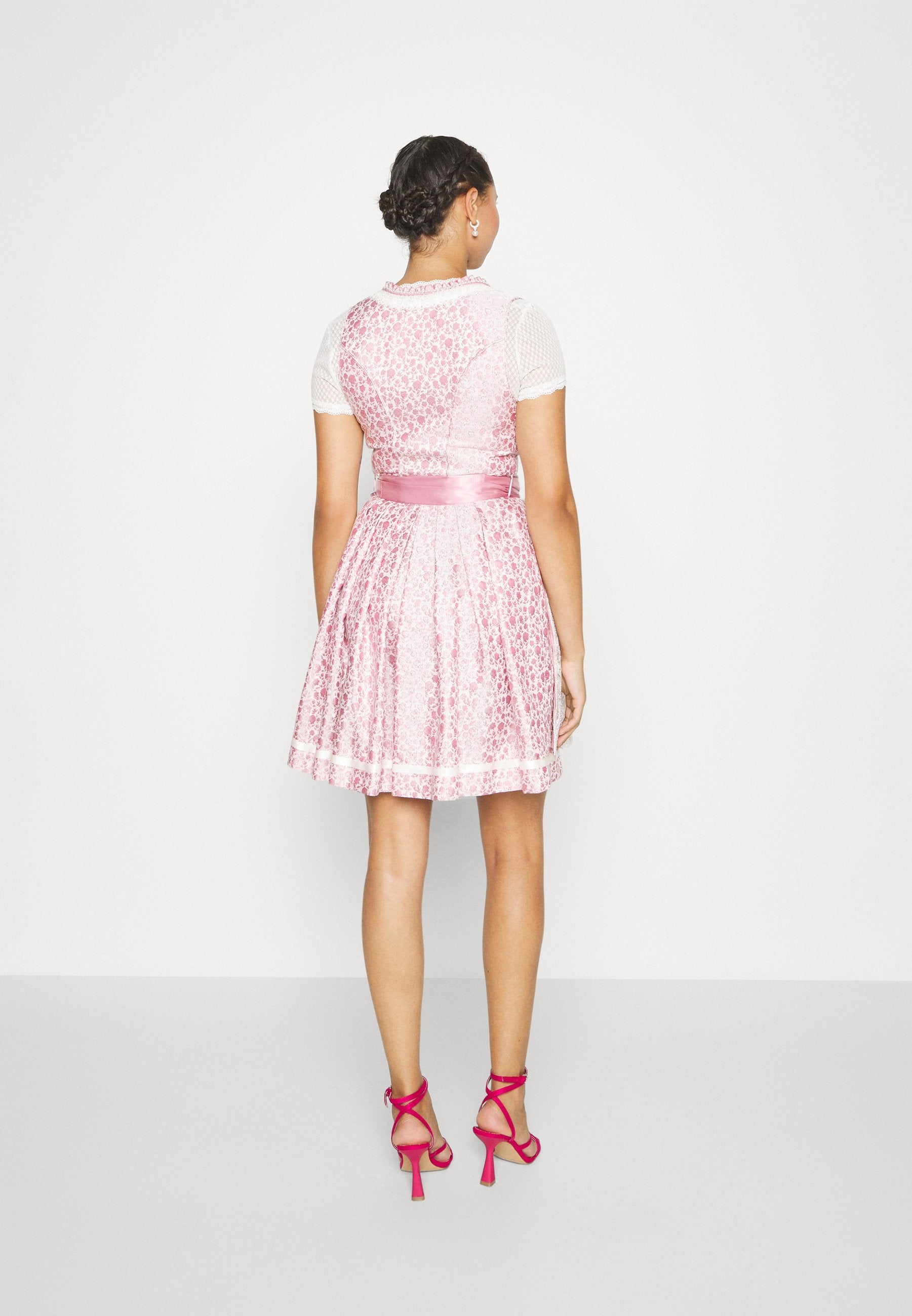 Krüger Dirndl