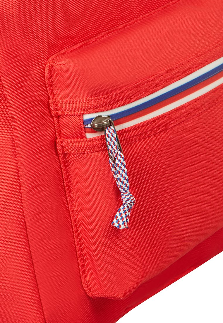 American Tourister