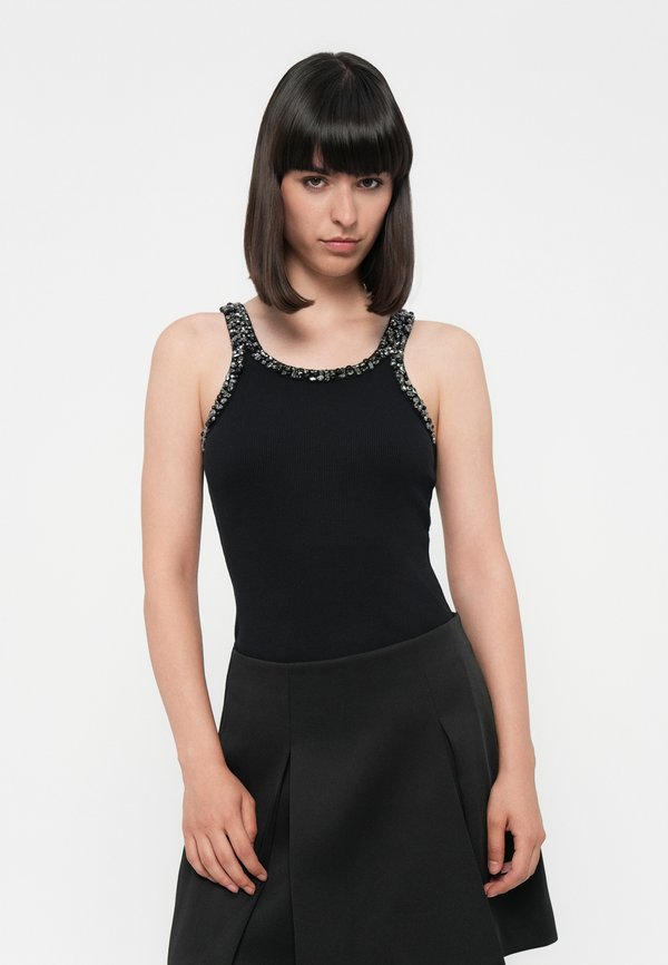 kate spade new york BOX PLEAT MINI SKIRT
