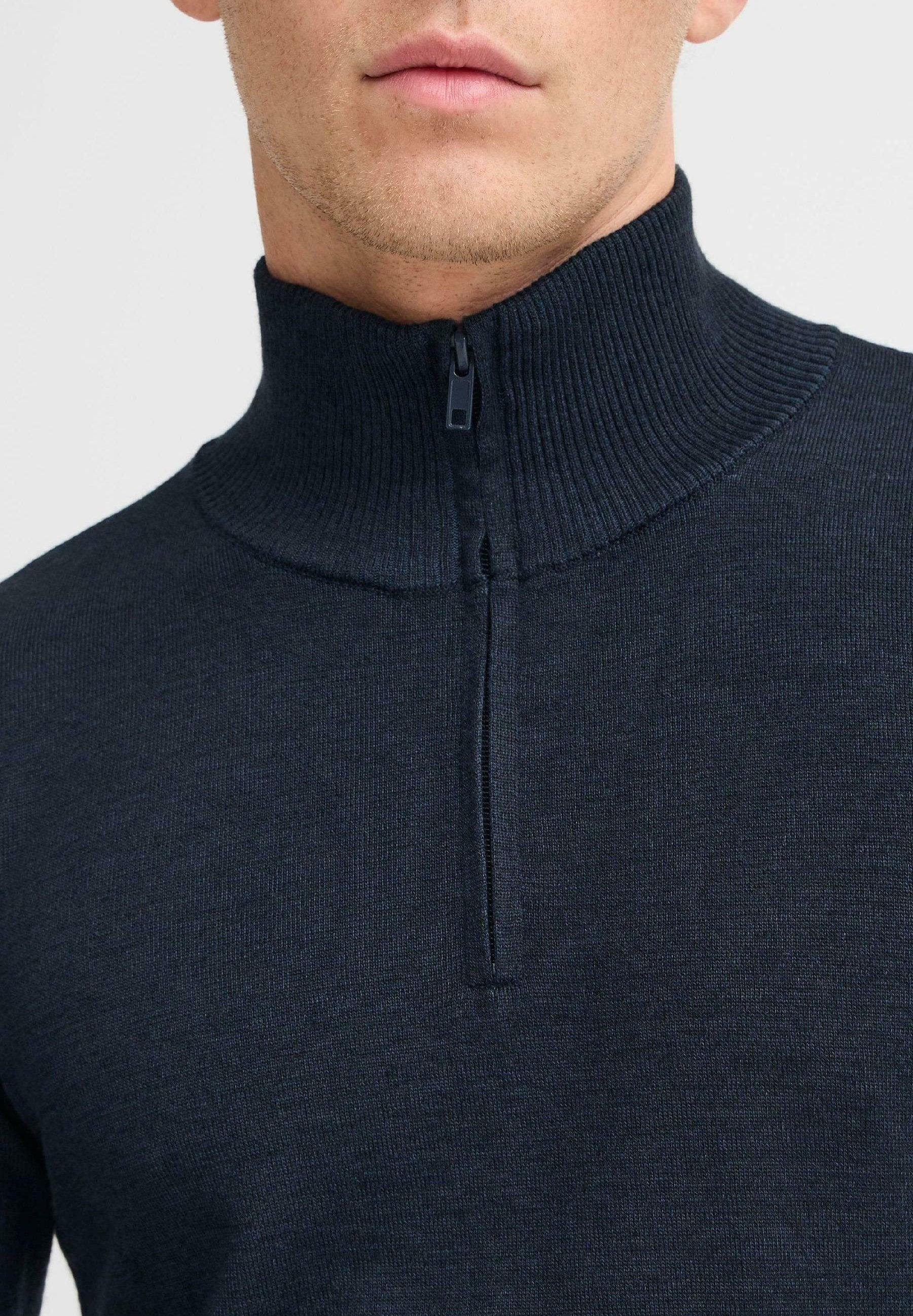 BHCASSRI FINE KNIT TROYER Media 5