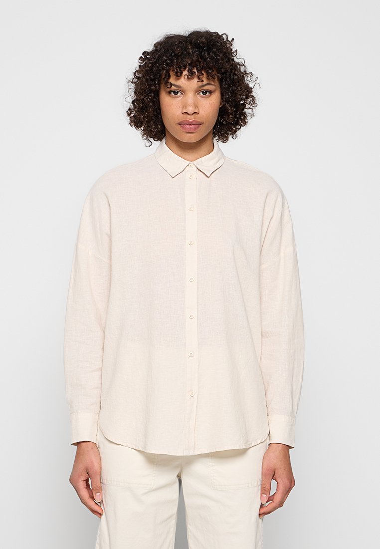 Selected SLFLINNIE NOVA  REGULAR FIT