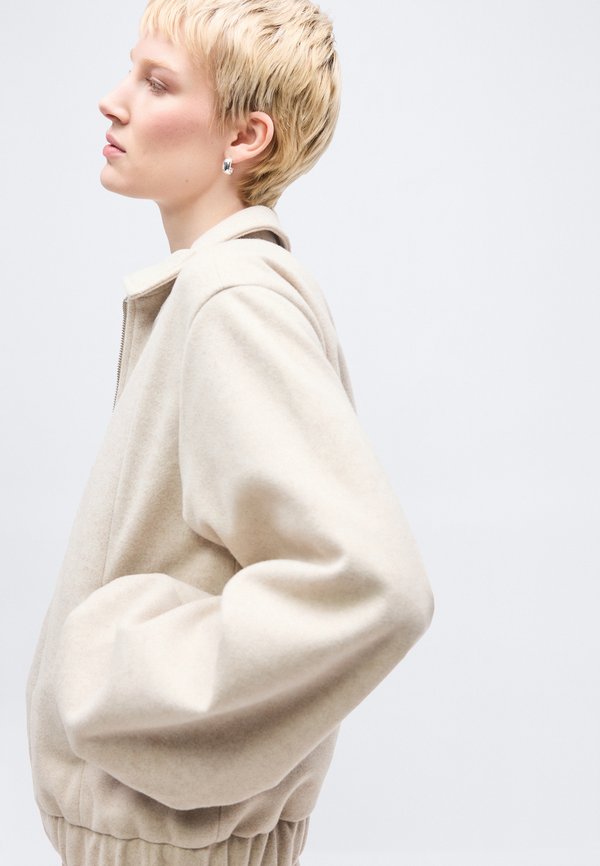 Vero Moda Tall VMMADDIE SHORT JACKET BOO