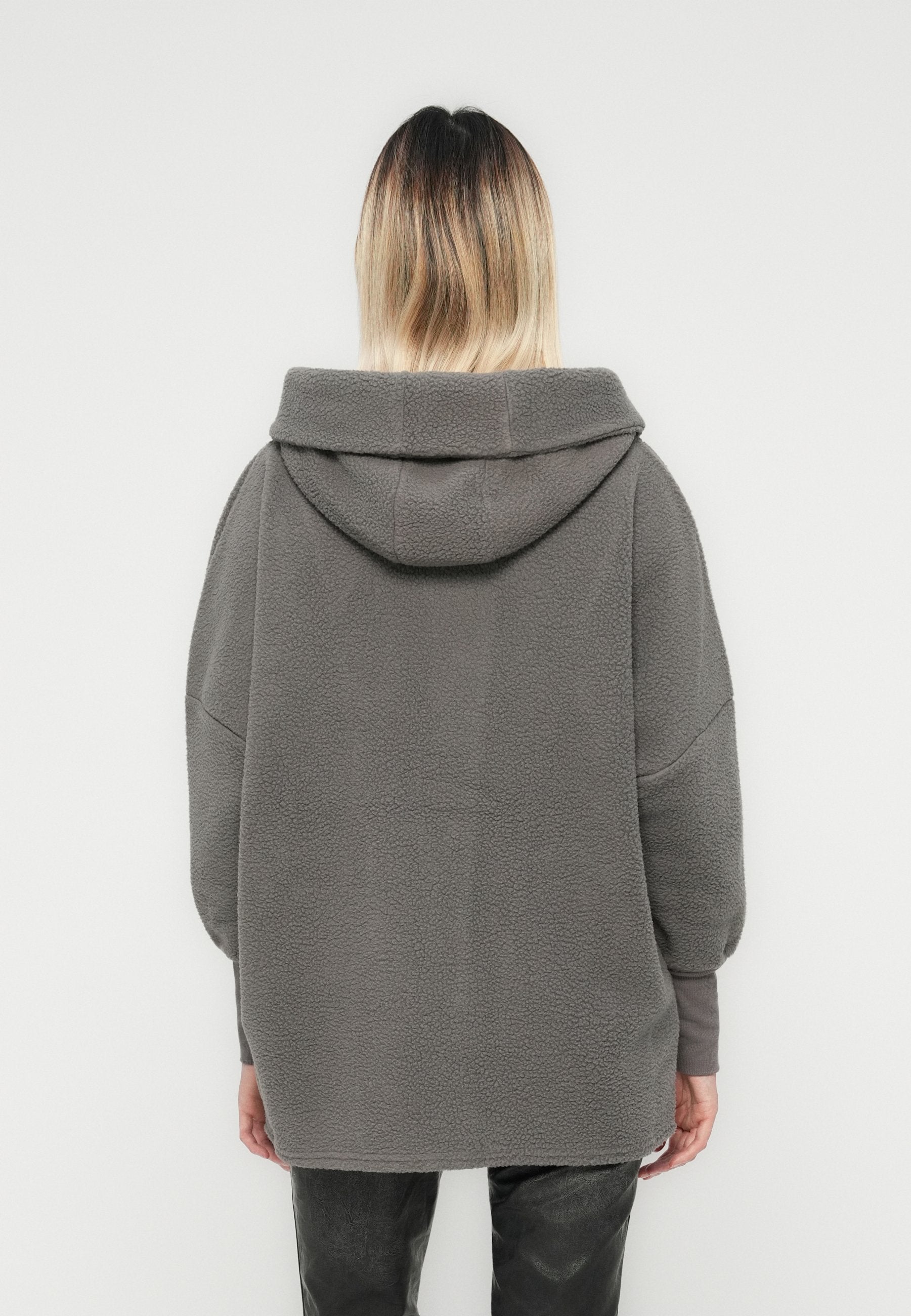 Noisy May igan Fleece