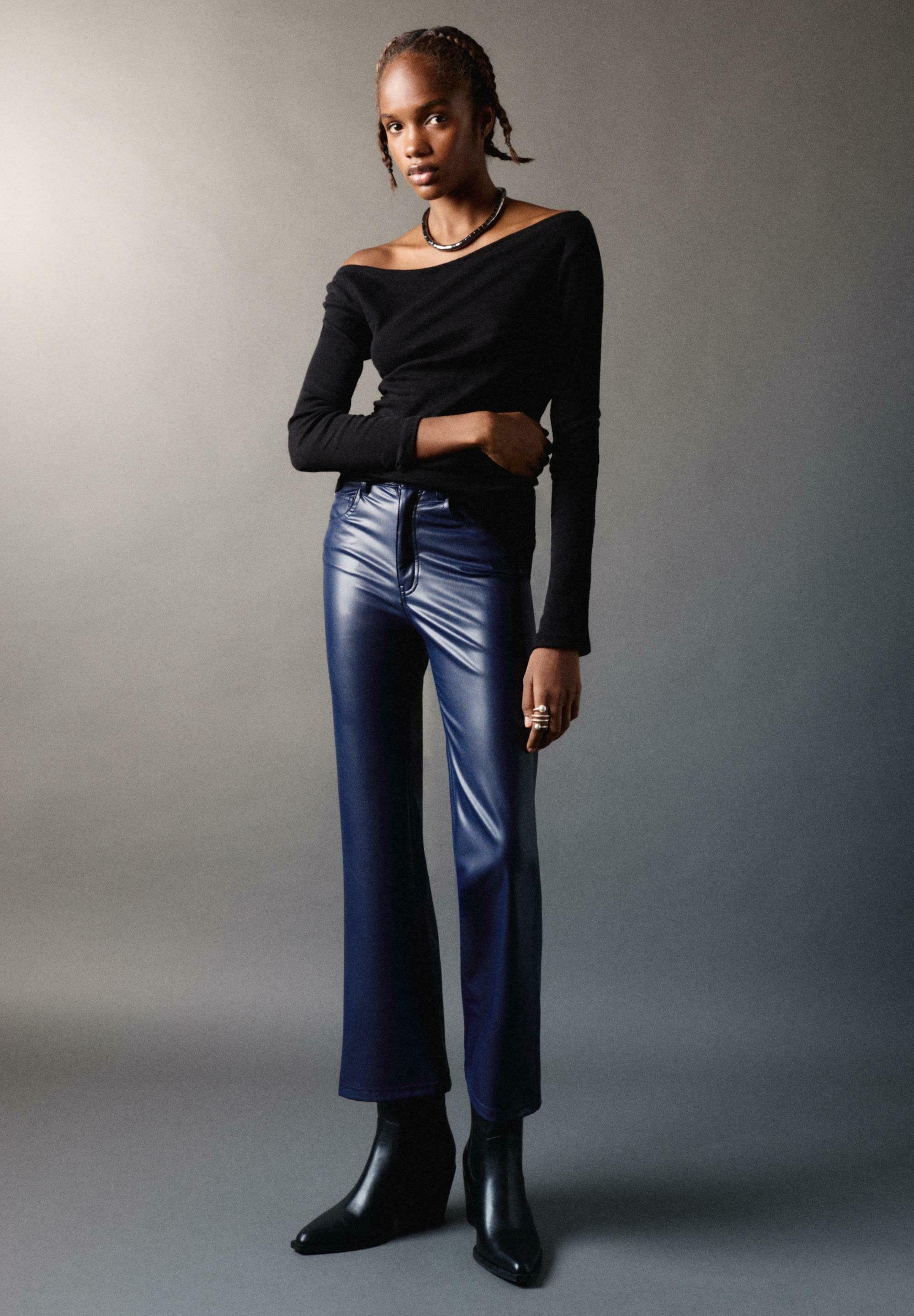 PULL&BEAR EFFECT KICK FLARED
