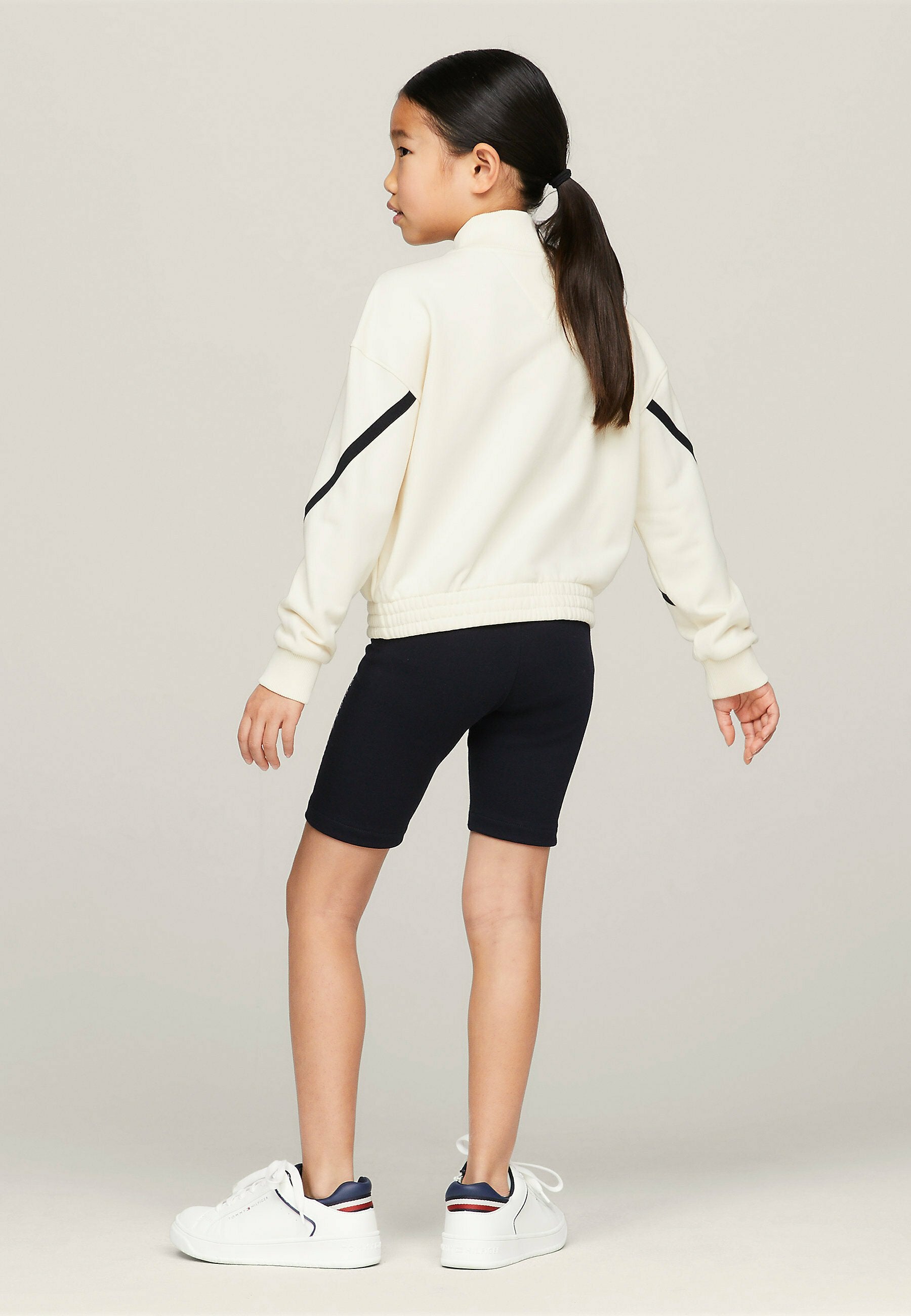 GLOBAL HALF-ZIP RELAXED Media 4