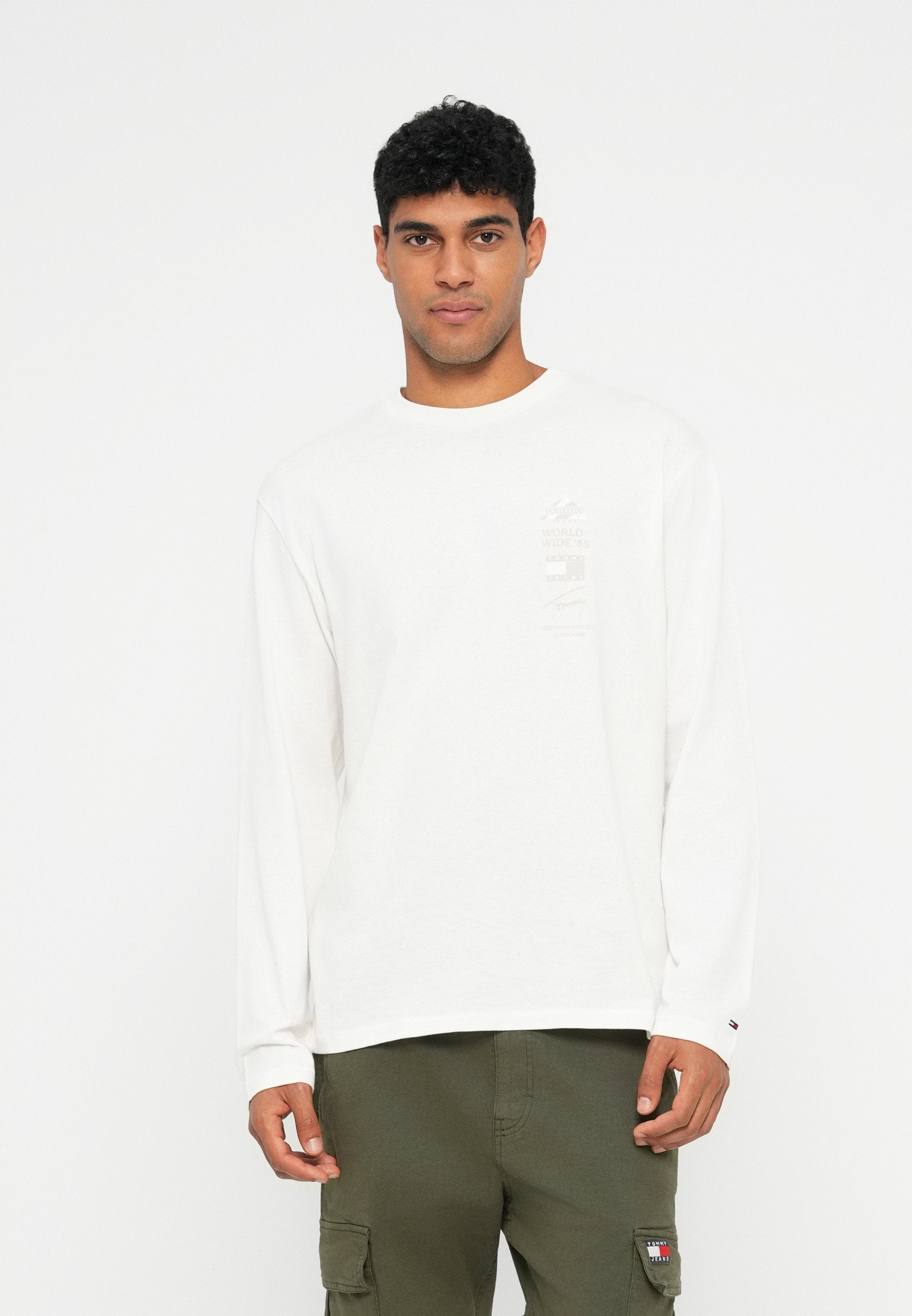 Tommy Jeans BACK GRAPHIC RELAXED LONG SLEEVE T-SHIRT
