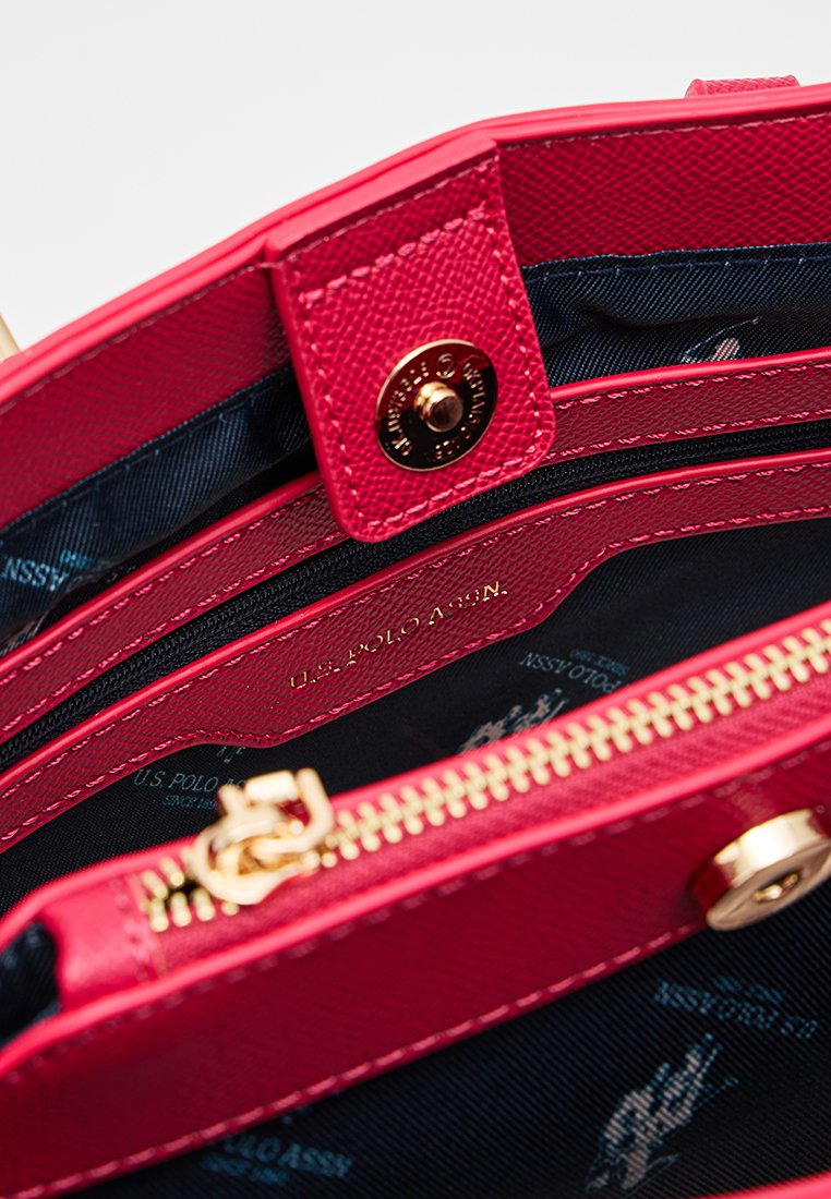 U.S. Polo Assn. NEW HAVEN