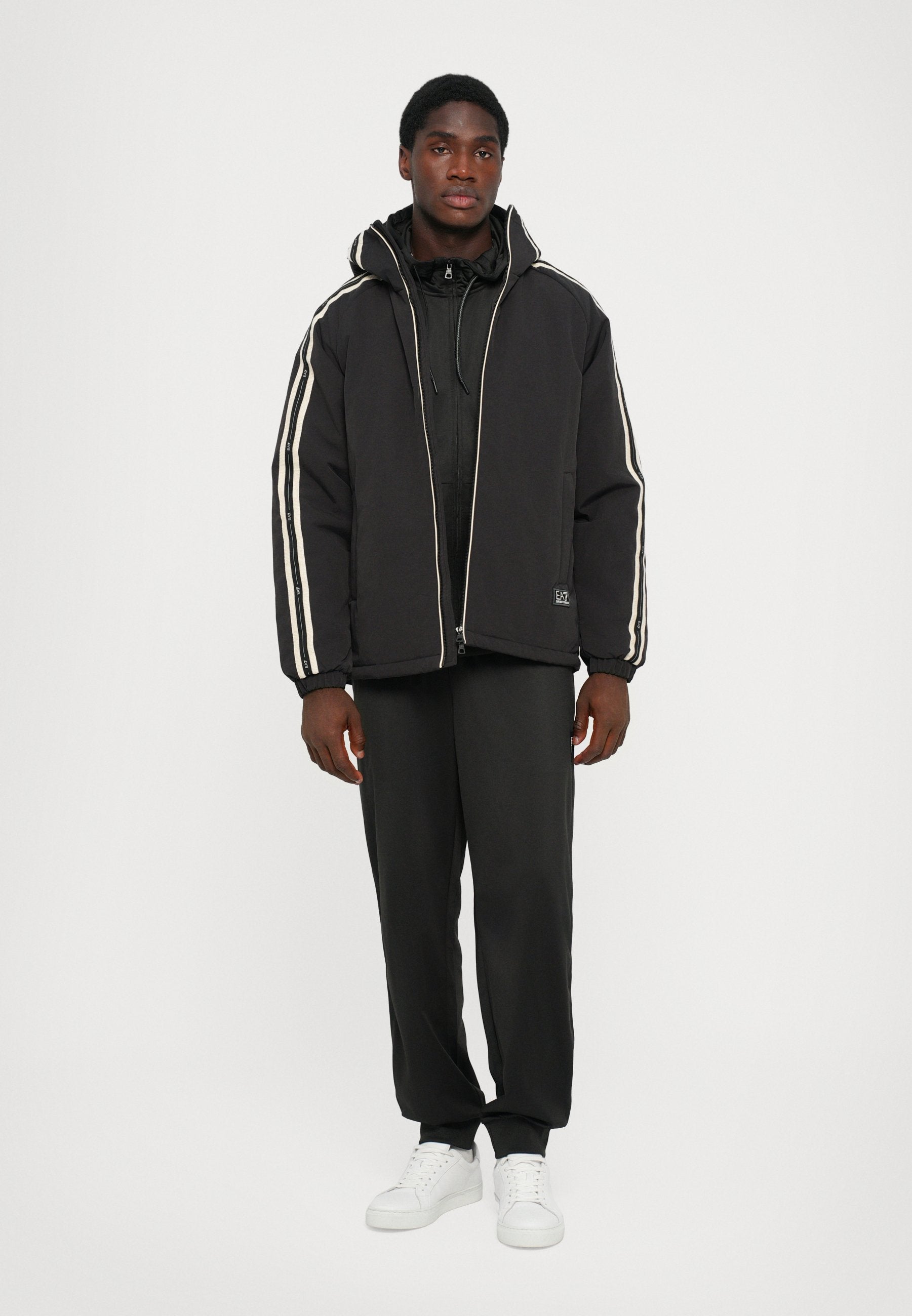 EA7 Emporio Armani Outdoorjacke Media 2