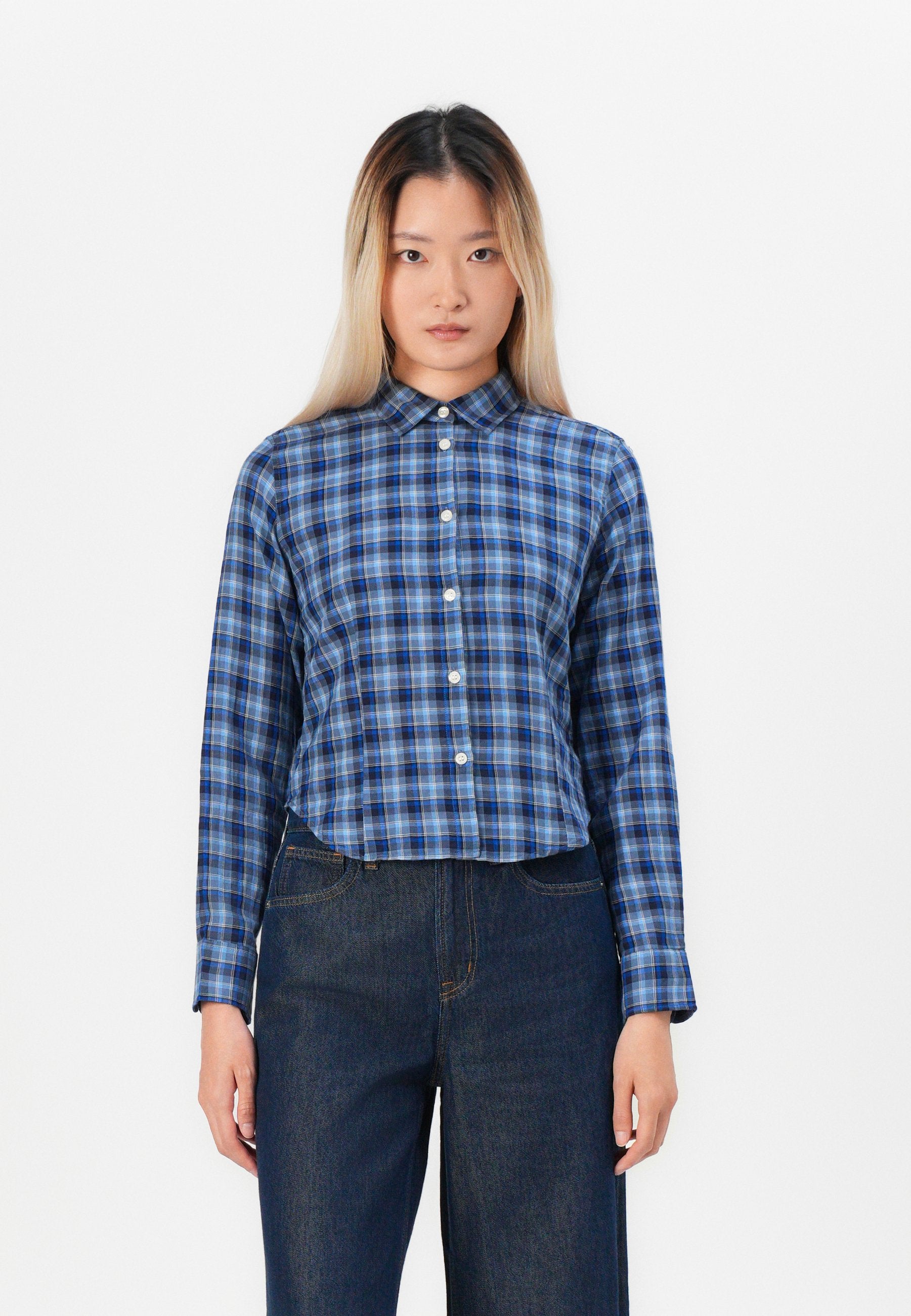 GAP FITTED CROPPED SHIRT