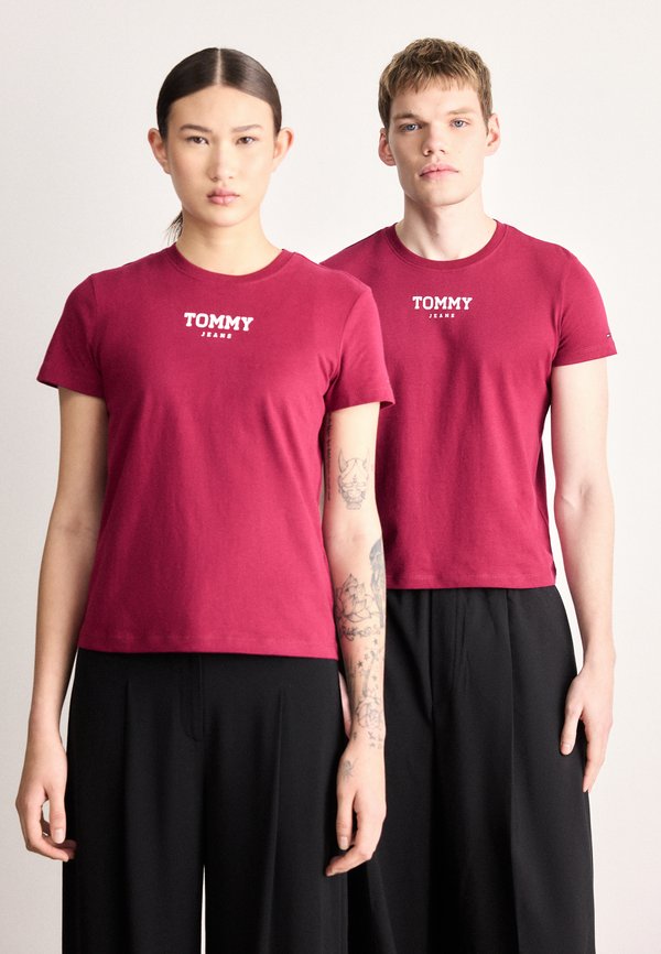 Tommy Jeans ESSENTIAL LOGO TEE UNISEX
