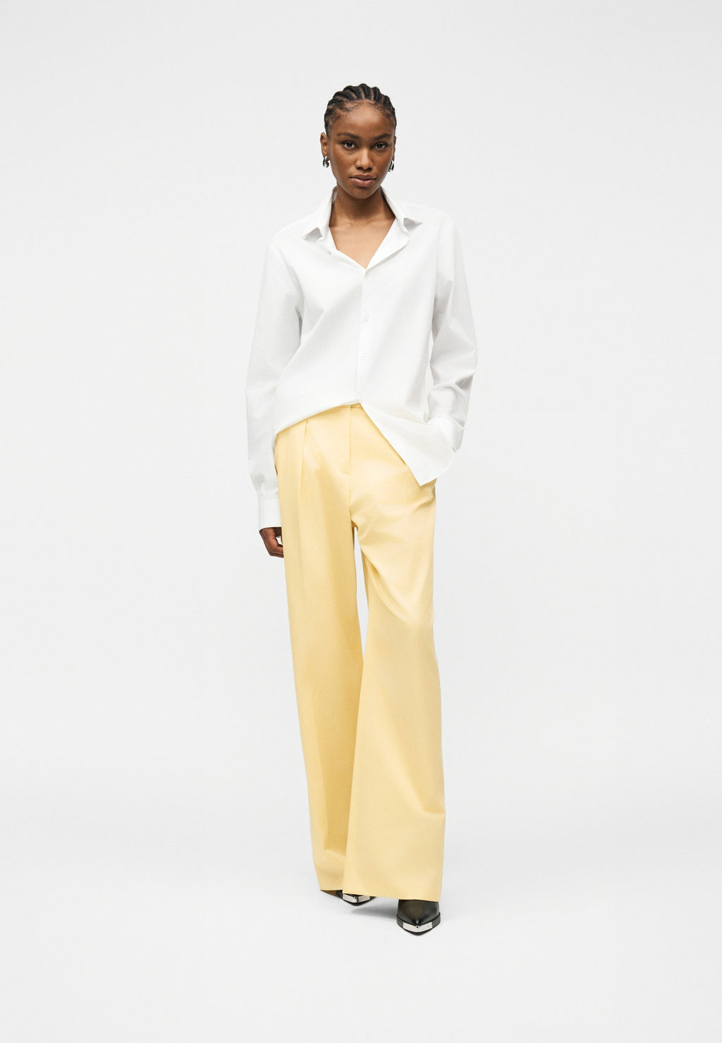 STRUCTURED PANTS Media 2