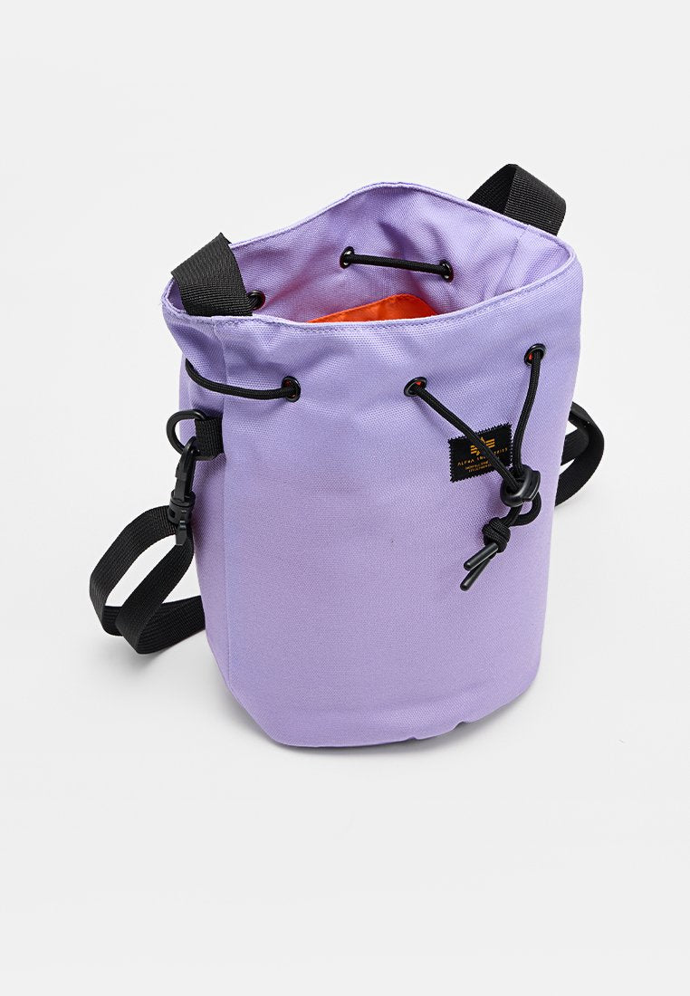 Alpha Industries CARRY