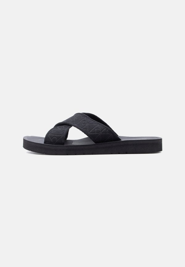 Calvin Klein ESS DIECUT XCROSS - Pool slides - triple black