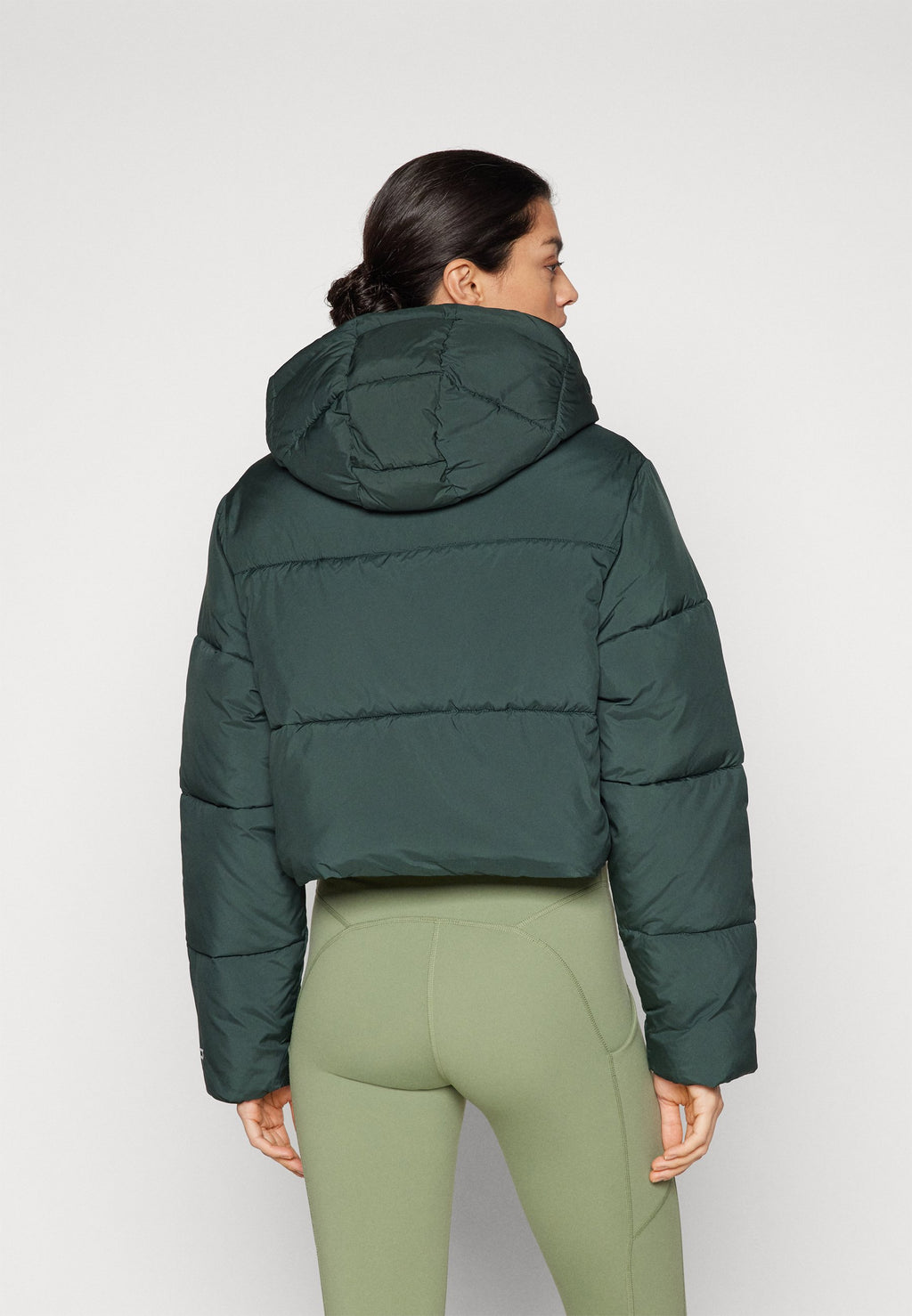 Fabletics ESSENTIAL CROPPED HOODED PUFFER