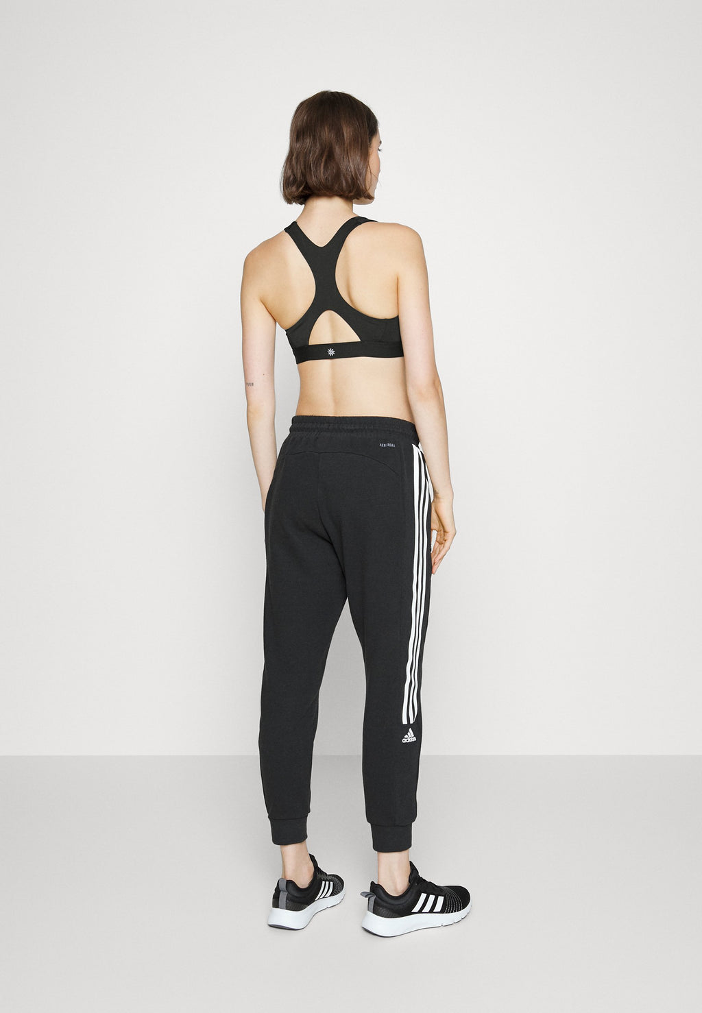 Athleta ULTIMATE ZIP FRONT BRA D-DD