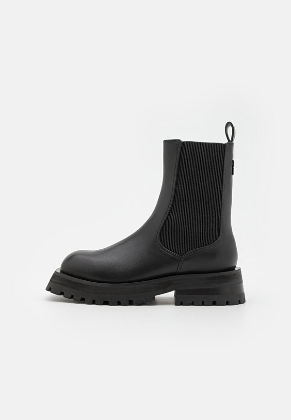 DKNY RIANNE