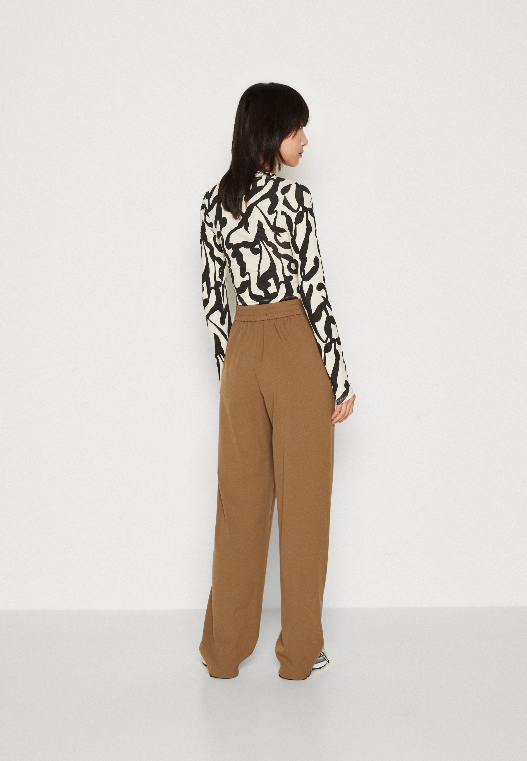 Vero Moda VMLISCOOKIE WIDE SOLID PANT