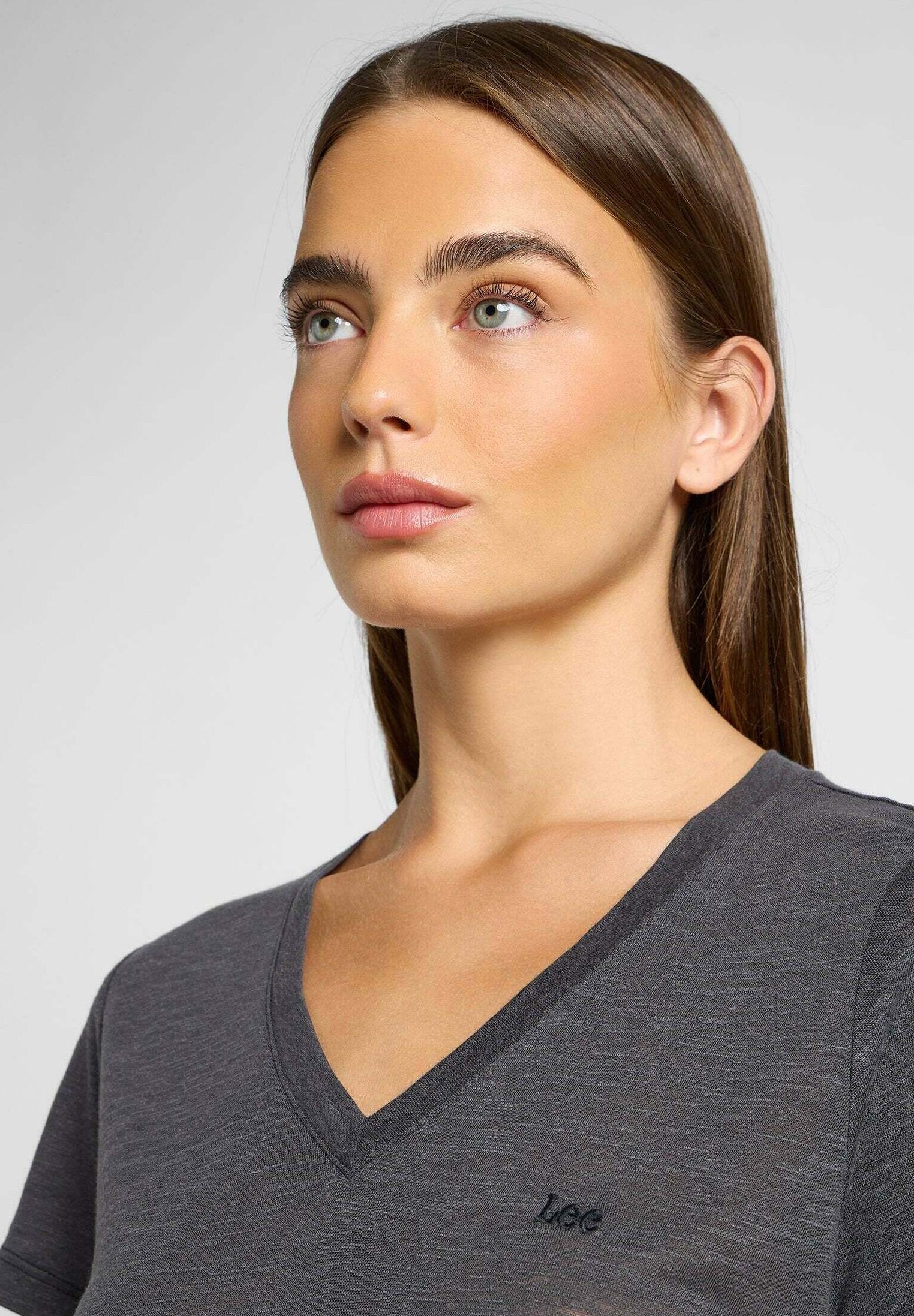 Lee V NECK TEE