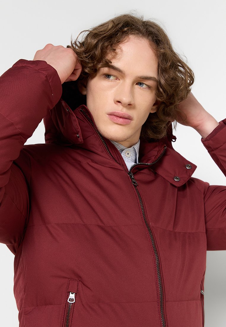 Hackett London