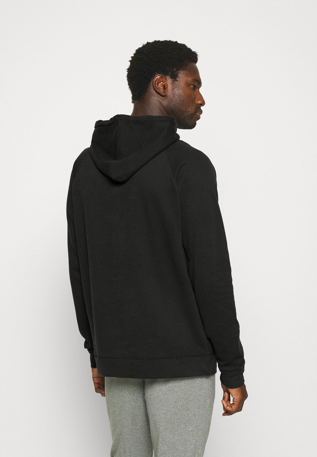 OH HOODIE Media 4