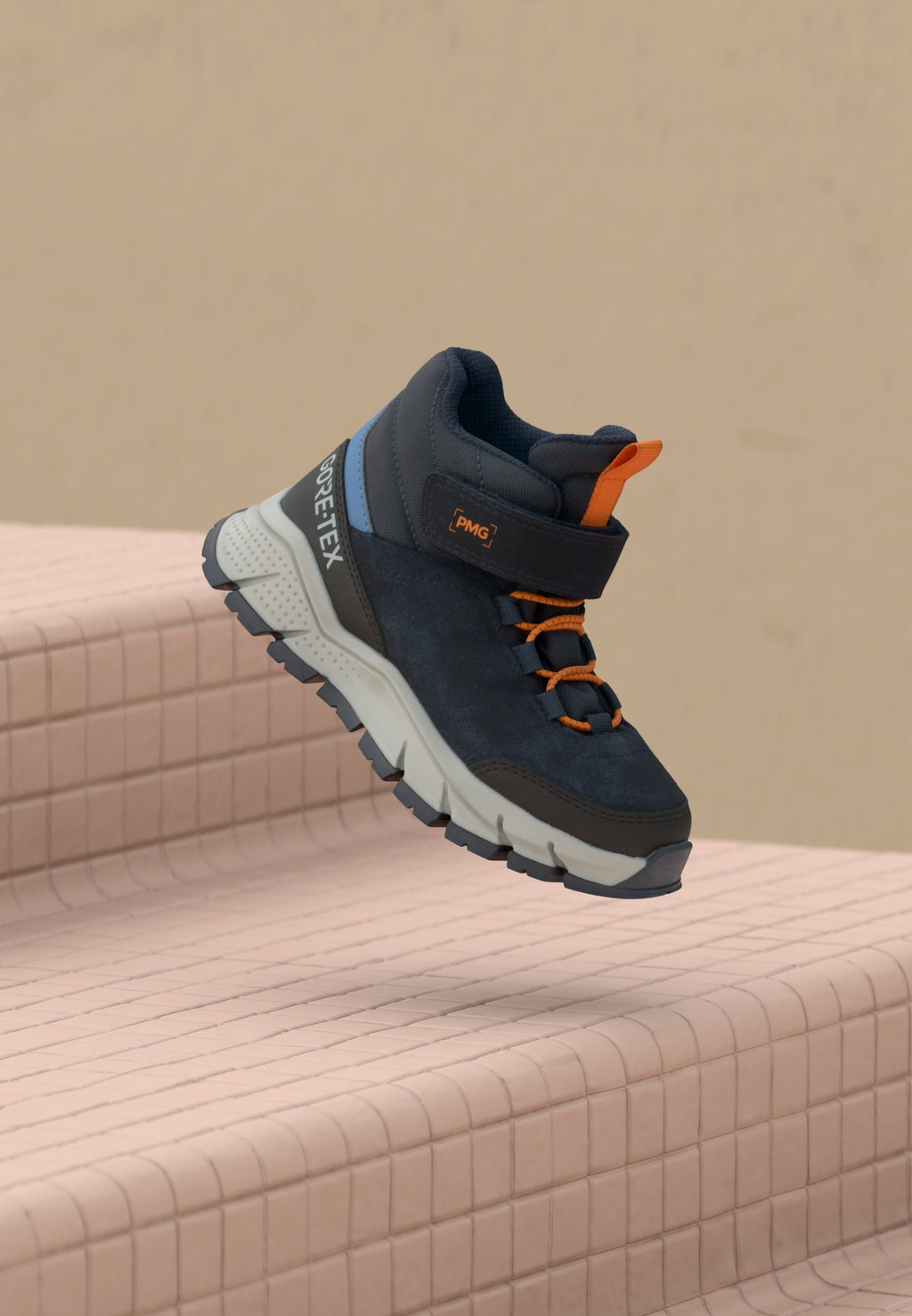 GORETEX Media 1