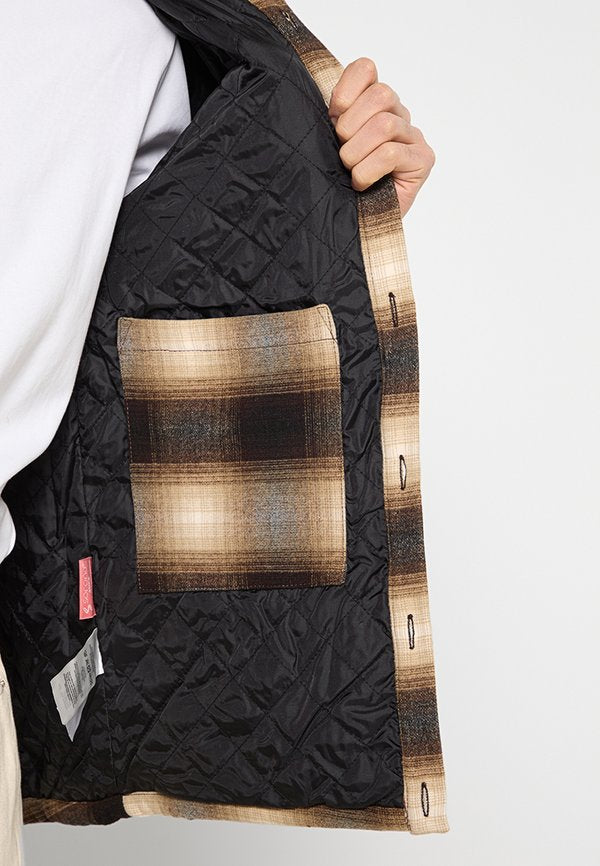 REVOLUTION REGULAR FIT