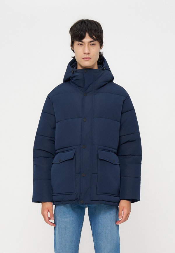 EA7 Emporio Armani
