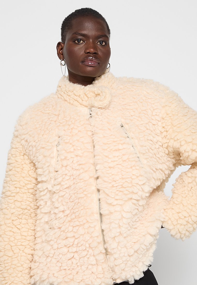 MM6 Maison Margiela