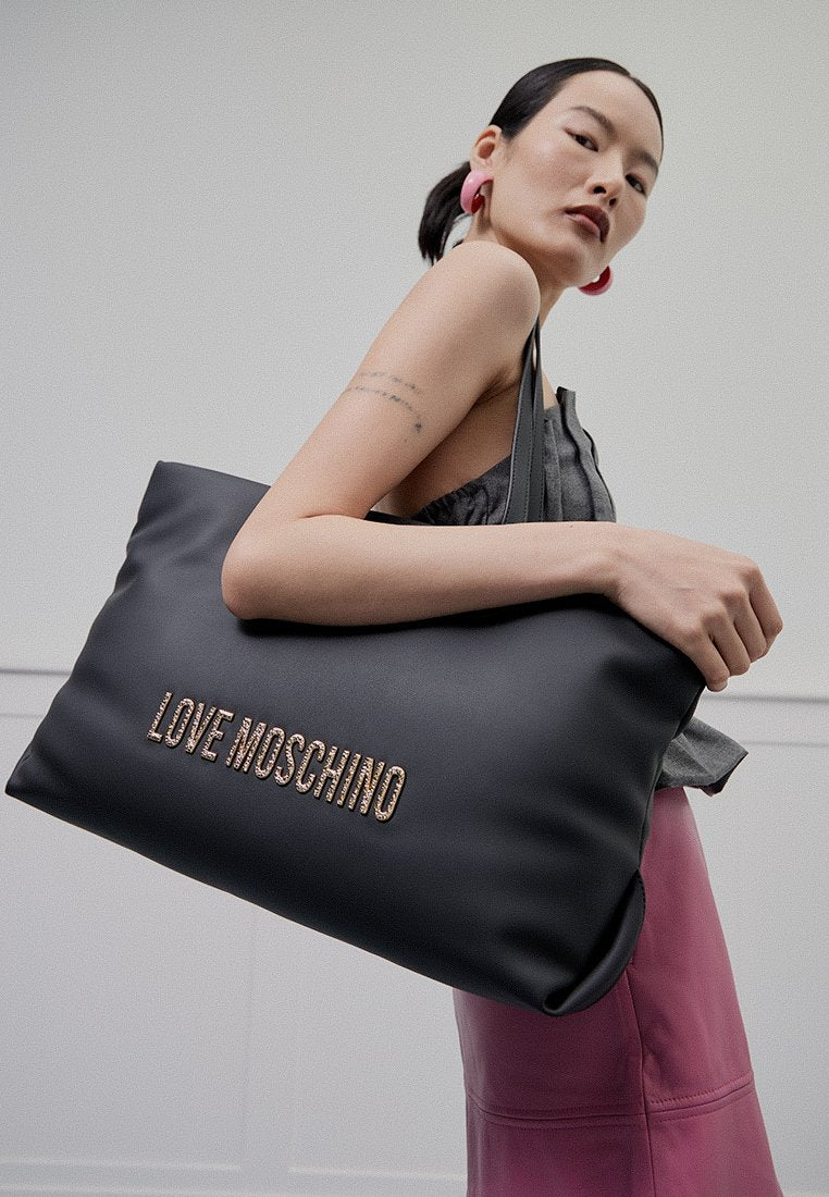 Love Moschino