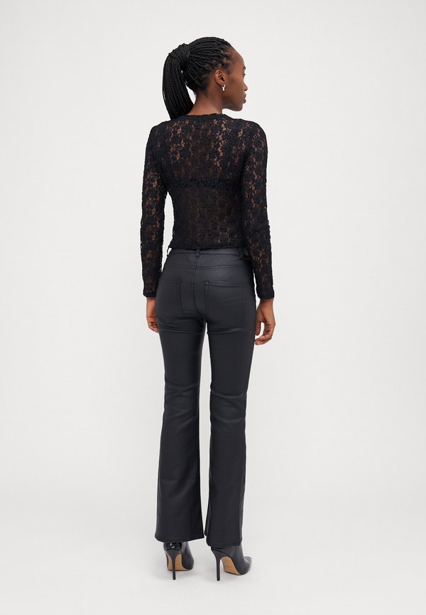 ONLY Petite ONLRUBY O NECK BOX