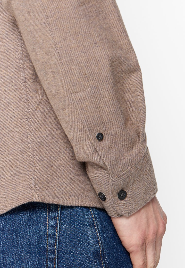 RELAXED FIT Media 4