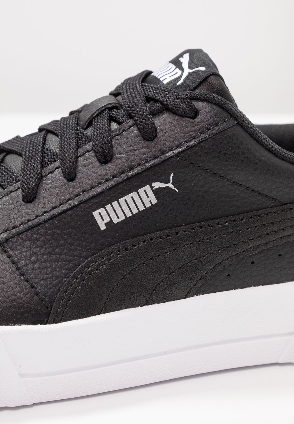 Puma CARINA