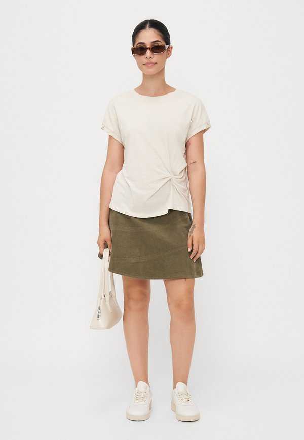 ONLY Petite ONLMOXIE SKATER SKIRT
