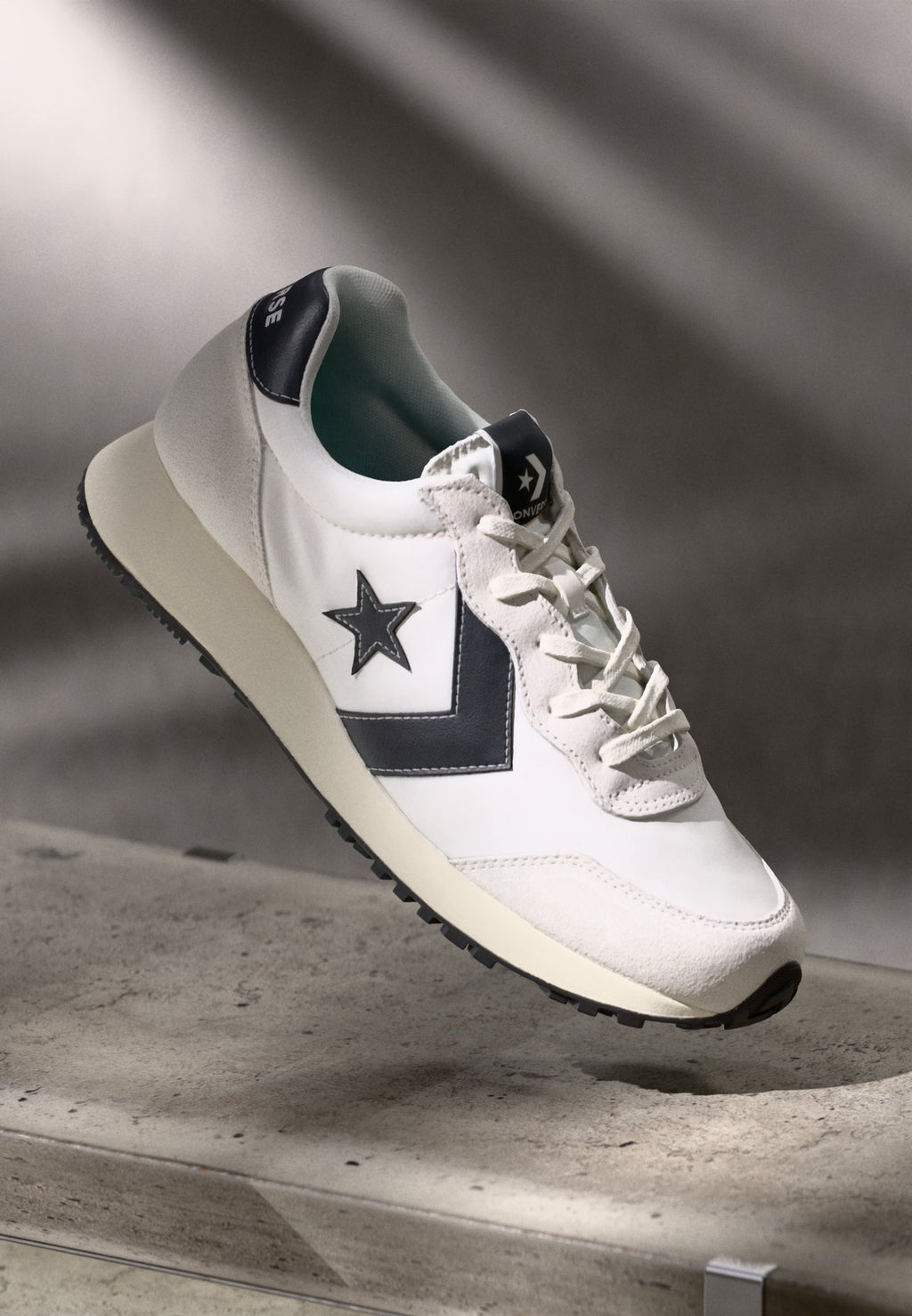 Converse OMEGA TRAINER UNISEX