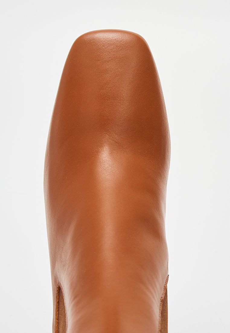 Love Moschino