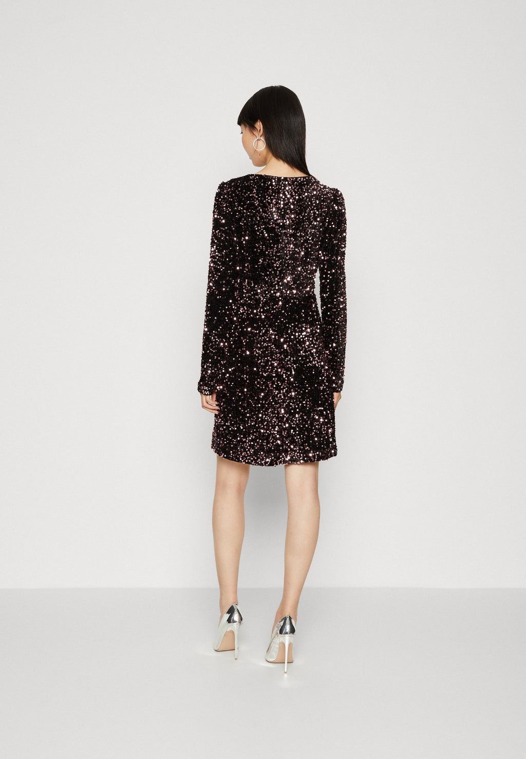 ONLANIKA WRAP SEQUIN SHORT DRESS Media 4