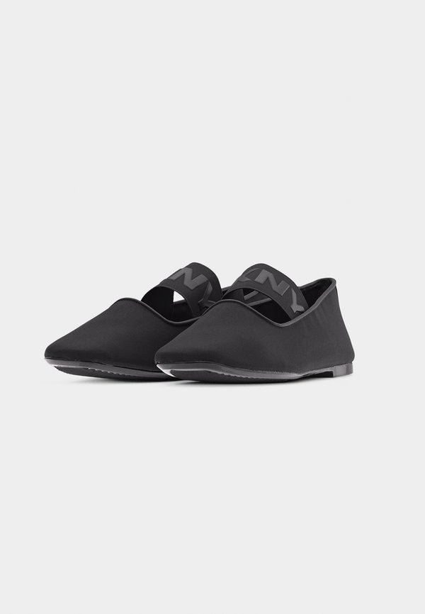 DKNY DACE FLAT