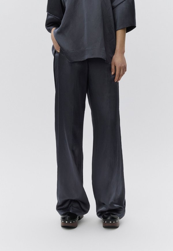 DAY Birger et Mikkelsen ELMS HIGH SHINE BLEND