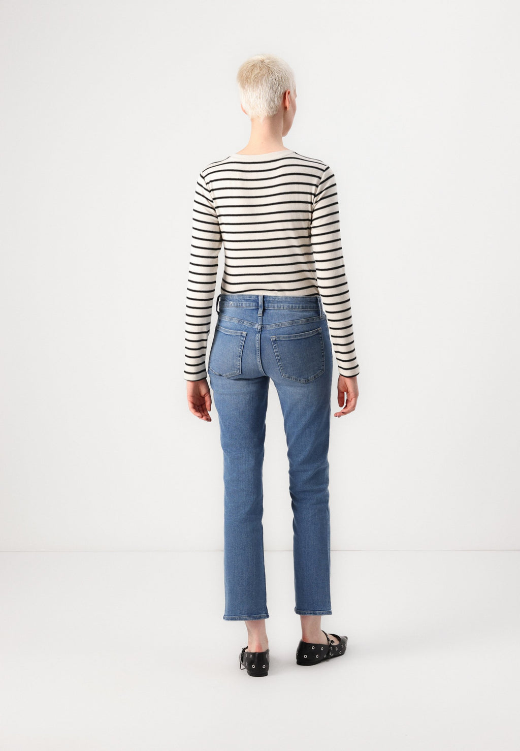 GAP NEW CLASSIC STRAIGHT