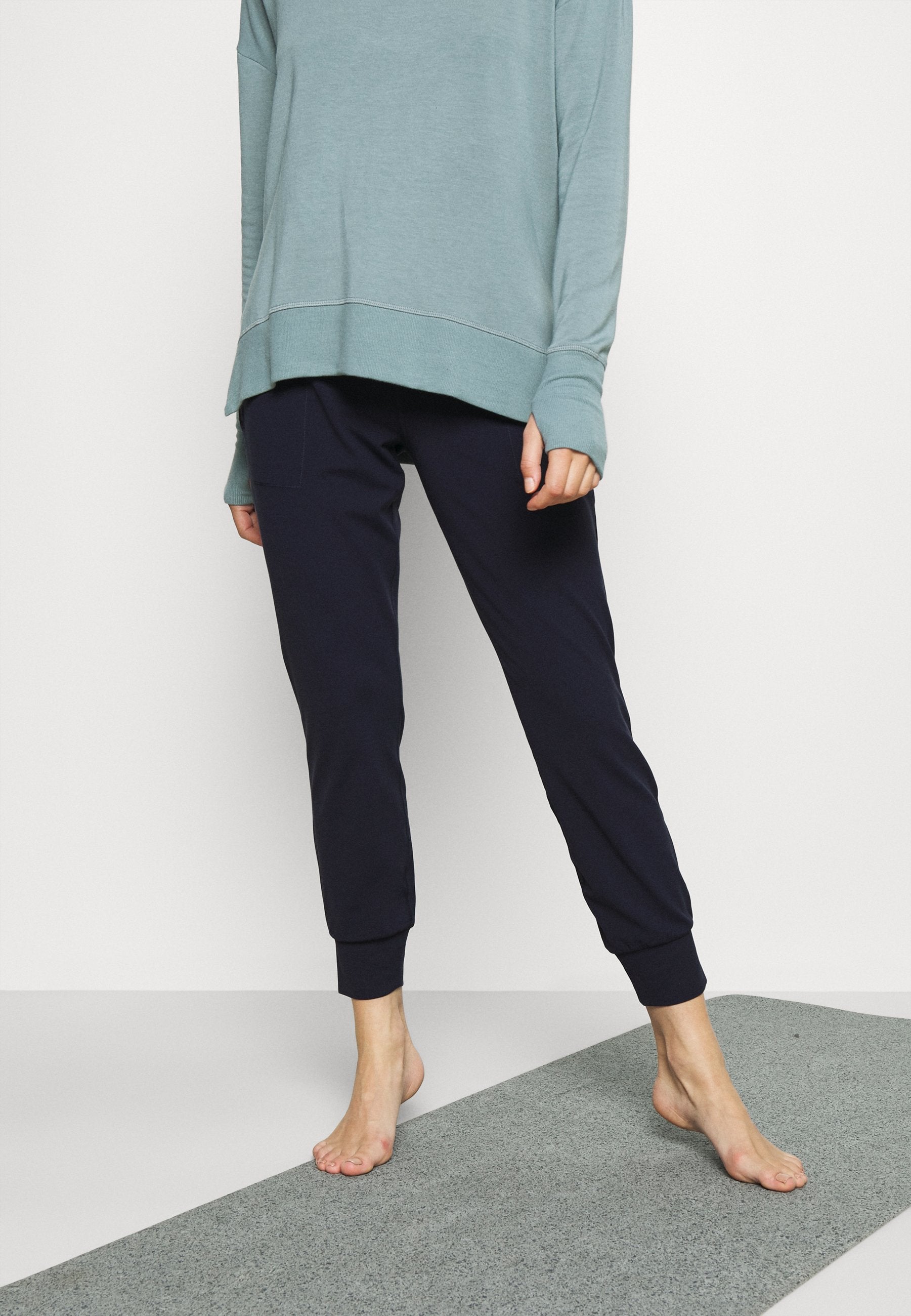 Athleta SALUTATION JOGGER