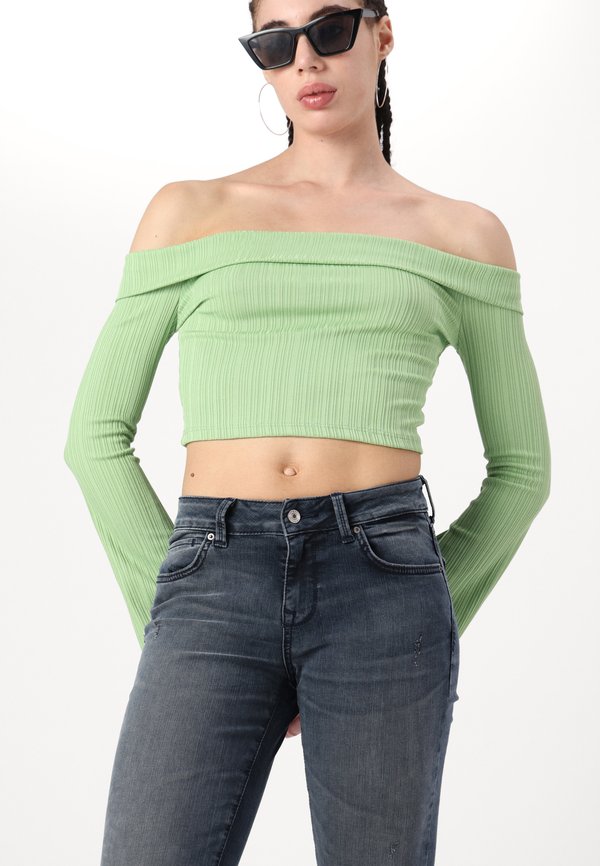 Even&Odd OFF THE SHOULDER CROP
