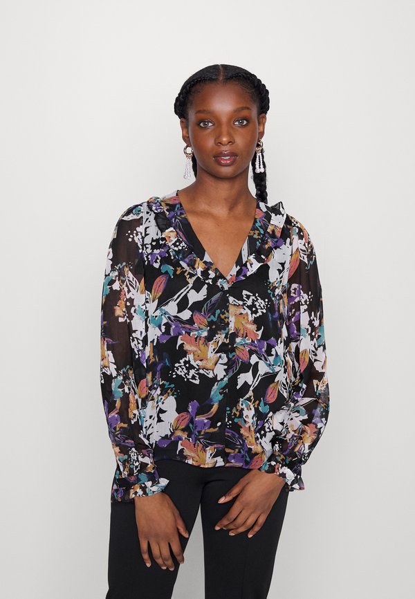 Vero Moda Petite VMKAYA V-NECK SHIRT