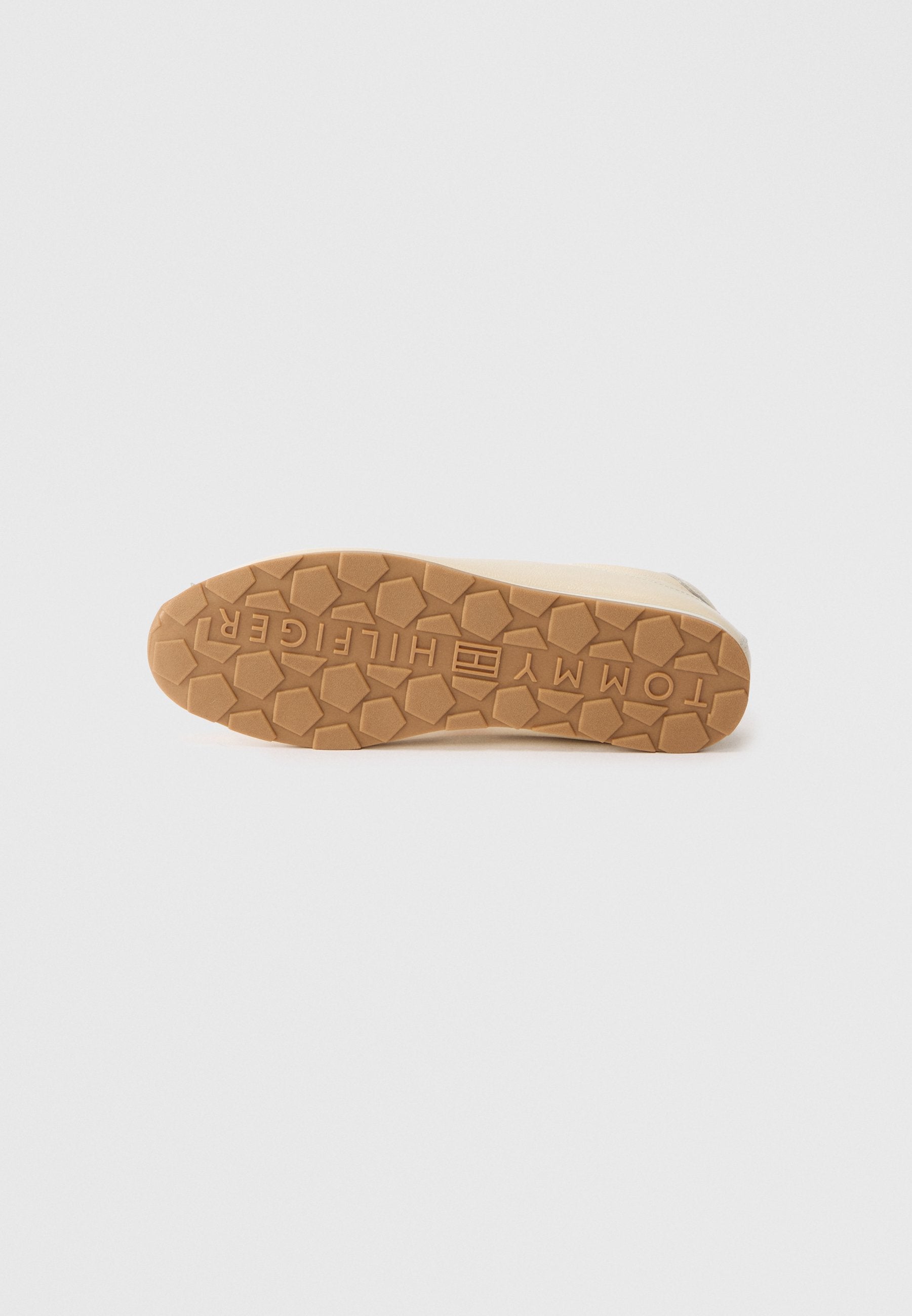 TH MONOGRAM LOW PROFILE LEATHER TRAINERS Media 6