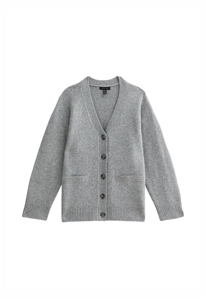 Grau woller Cardigan mit V-Ausschnitt, langen Ärmeln, Knopfverschluss und zwei vorderen Taschen sowie ribbed Ärmelbündchen und Saum.