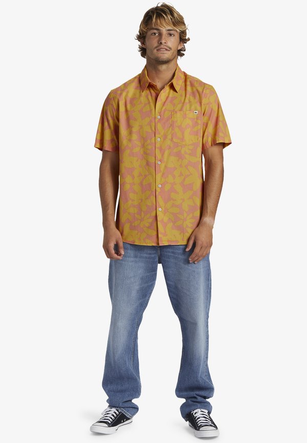 Quiksilver APERO CLASSIC - SHORT SLEEVE POCKET