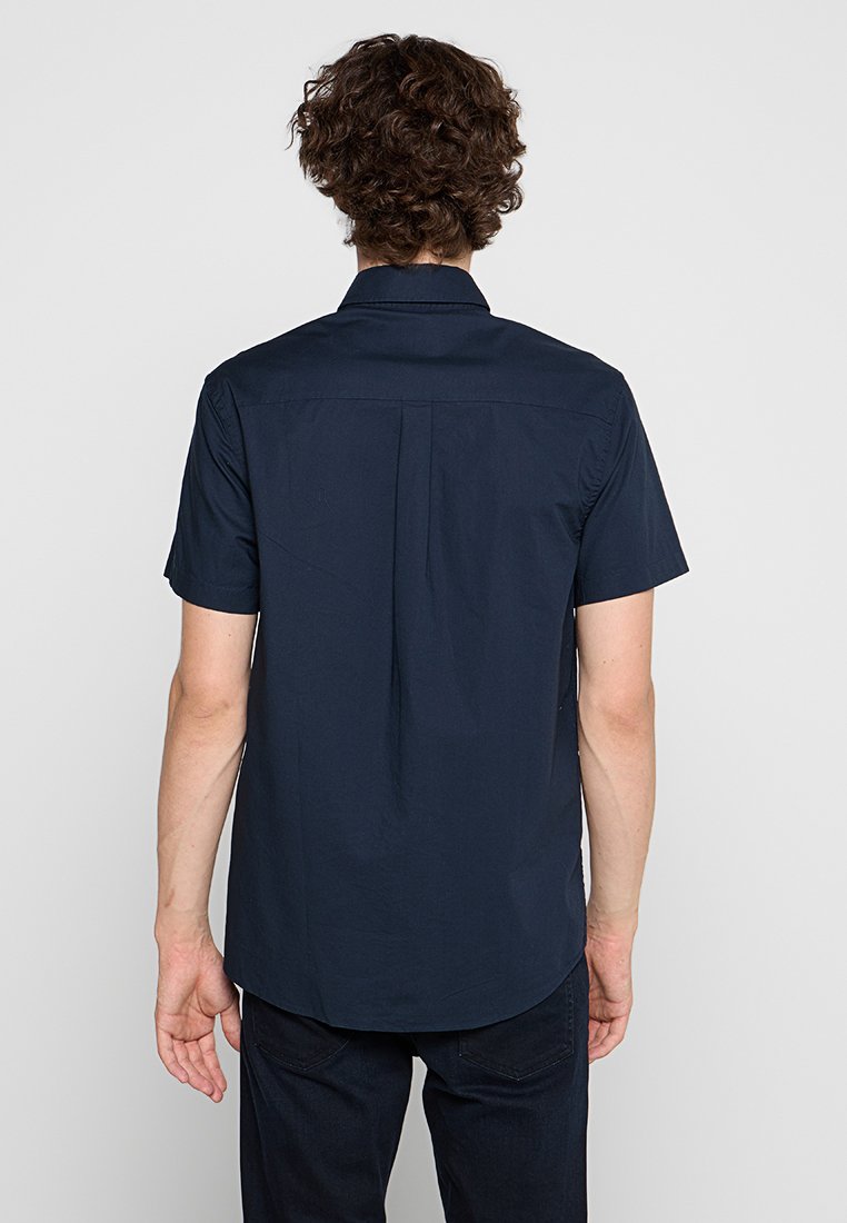 Lyle & Scott