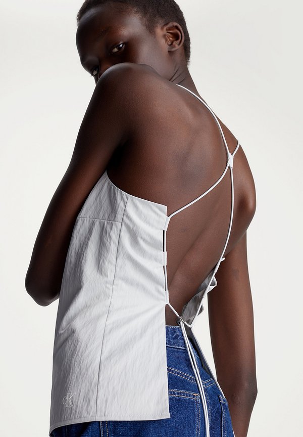 Calvin Klein Jeans BACK TIE DETAIL PARACHUTE
