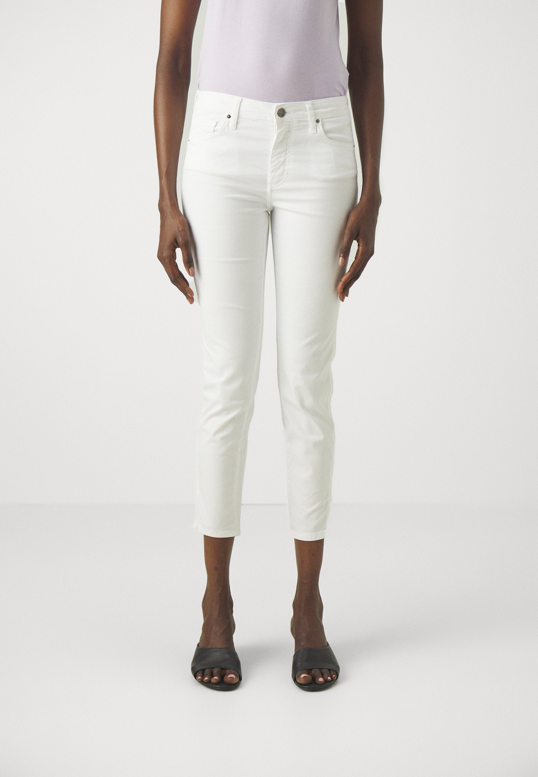 Armani Exchange Jeans Skinny Fit Media 3